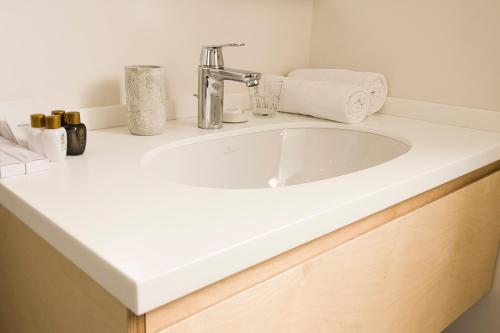 Dilijani Tun - image 2