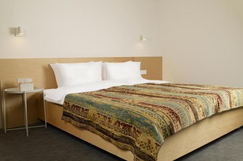 Dilijani Tun - image 10