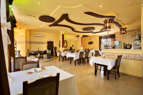 Family Hotel Marsina – Sofia, NY