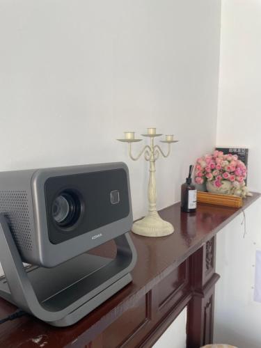 One-Bedroom Apartment image 3