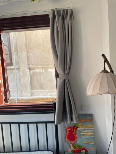 One-Bedroom Apartment image 2