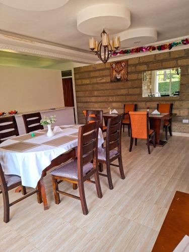 Restaurant, The GreenTulip Gardens in Meru