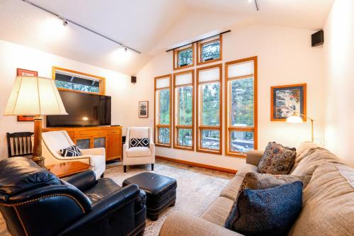Rest & Relaxation on Red Fir, Sunriver