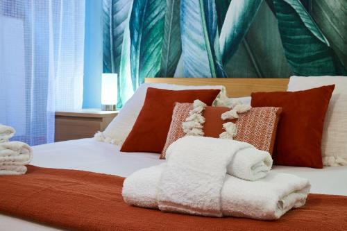 One-Bedroom Apartment image 2