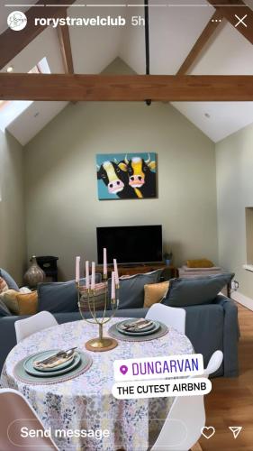 The Cowshed Cottage on The Greenway in Island