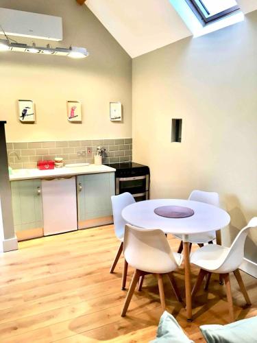 The Cowshed Cottage on The Greenway in Island