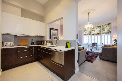 Veeve - The Brook Green Retreat - image 9