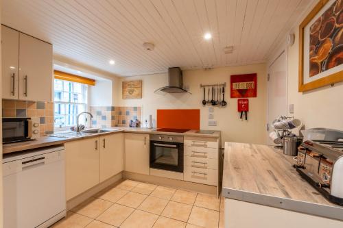 Whinstone Holiday Home in Falkland - Sleeps 8 in 福克蘭群島