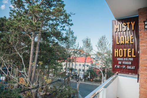 Misty Lake Dalat Hotel - 전망