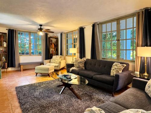 Instalações, Rainforest View with Spa 4 Bed 3 Bath Sleeps 8 in Rio Grande