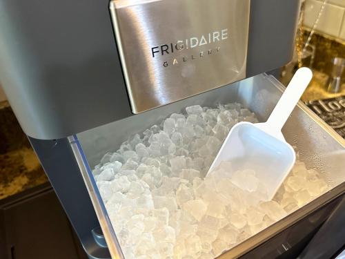 Rainforest View with Spa 4 Bed 3 Bath Sleeps 8