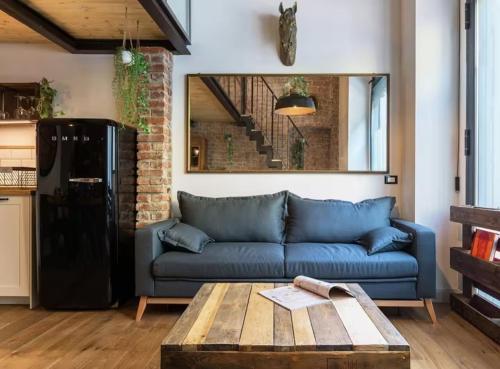 Delightful Loft a few steps from Isola, Milán