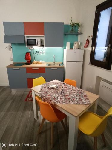 Aura's Apartment, Palermo