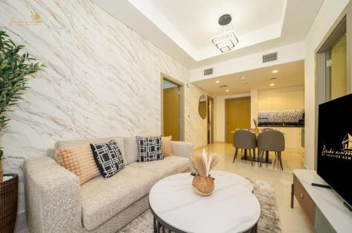 Magnificent Canal View 2 Bhk 6 pax, Dubai