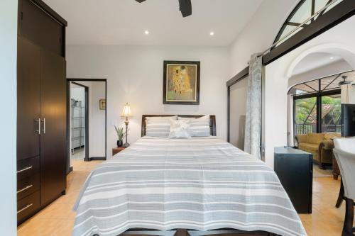Suite 4 Sloth - Pool&Beach 3 BR Condo, Brasilito (foto 2)