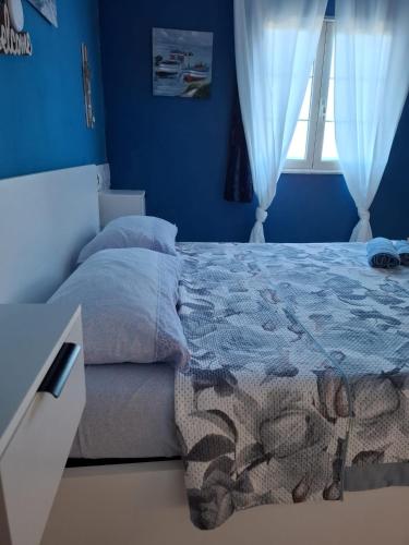 LA TERRAZZA SUL MARE camera fronte mare&vicino aereoporto SICILIAN VINTAGE STYLE SEASIDE ROOM LA TERRAZZA SUL MARE camera fronte mare&vicino aereoporto SICILIAN VINTAGE STYLE SEASIDE ROOM