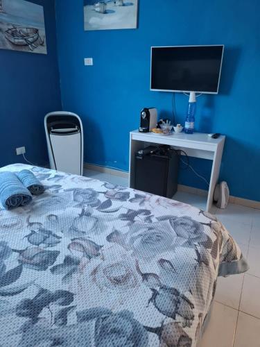 LA TERRAZZA SUL MARE camera fronte mare&vicino aereoporto SICILIAN VINTAGE STYLE SEASIDE ROOM LA TERRAZZA SUL MARE camera fronte mare&vicino aereoporto SICILIAN VINTAGE STYLE SEASIDE ROOM