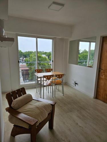 Apartamento frente al Parque Sarmiento