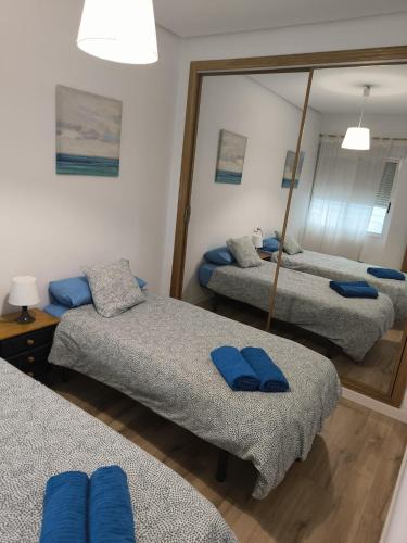 Sunrise Beach Apartments, Валенсия (фото 2)
