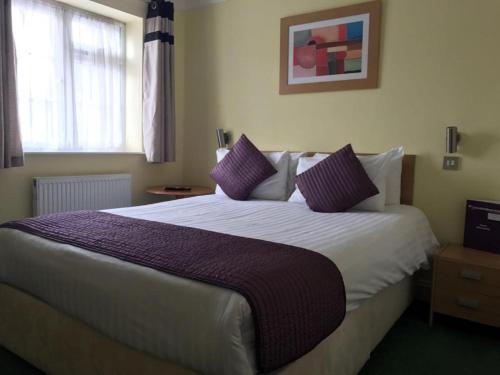 Harefield Manor Hotel Room Type - Double Room