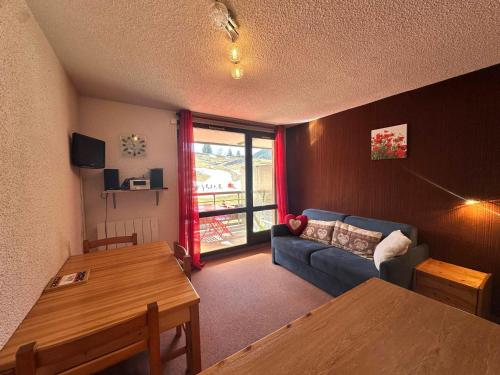 Studio cabine avec balcon sud, proche centre, pistes de luge et piscine - FR-1-515-109 Studio cabine avec balcon sud, proche centre, pistes de luge et piscine - FR-1-515-109