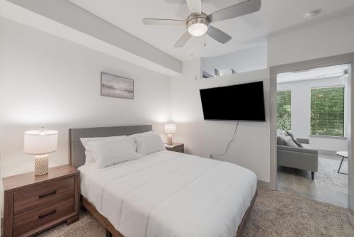Park West 223 1br Apartment I Wd I Parking in Dallas, USA
