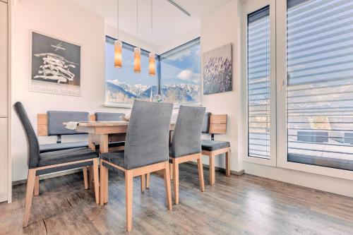 Instalações, Penthouse in den Bergen in Imst