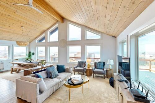 The Kiwanda Surf House in Pacific City (OR)