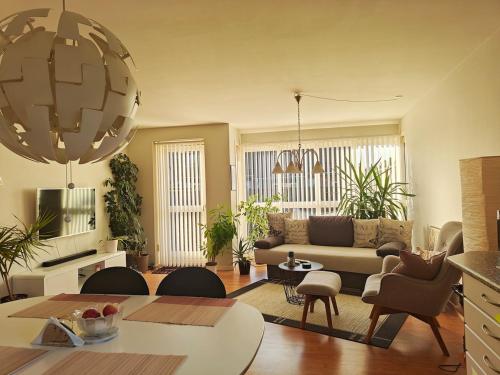 Shared lounge/TV area, Charming ROOM in a Cozy Home in Stege in Udby