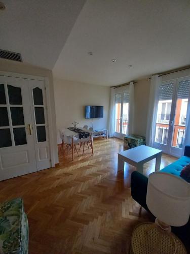 . Apartamento Contemporáneo