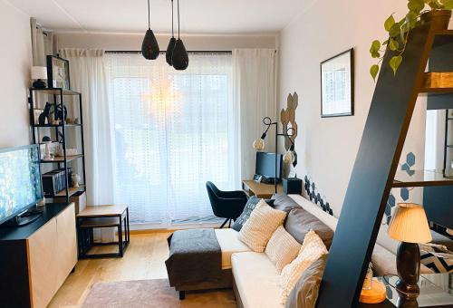 Cozy Peetri apartment with terrace in Peetri
