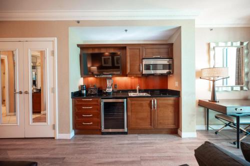 No Resort Fee Strip View Suite &Free Valet &Pool, Las Vegas (fotografie 10)