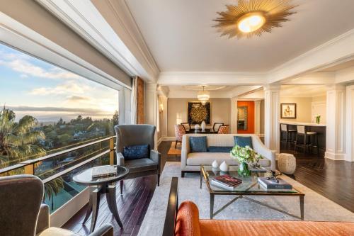 654181328 Claremont Resort & Club