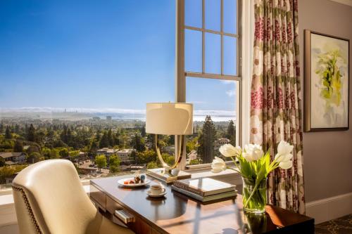 654182016 Claremont Resort & Club