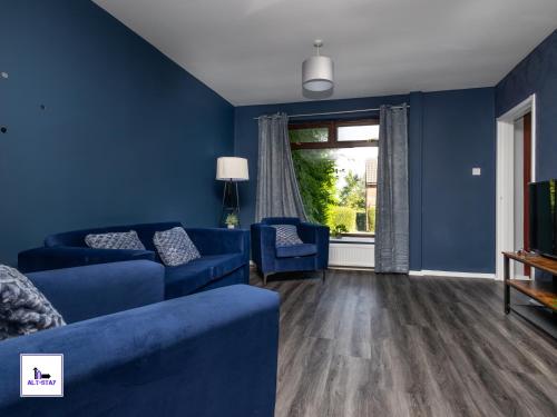 Newhall by Alt-Stay Leeds 3 Bed Home Contractor and Relocation Accommodation with Fully Equipped Kitchen, Laundry, Parking, Garden, Smart TV and Wi Fi - Long Stay Ready with Weekly and Monthly Rates, Leeds (fotografie 4)
