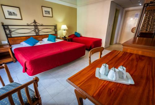 Topaz Hotel - image 9