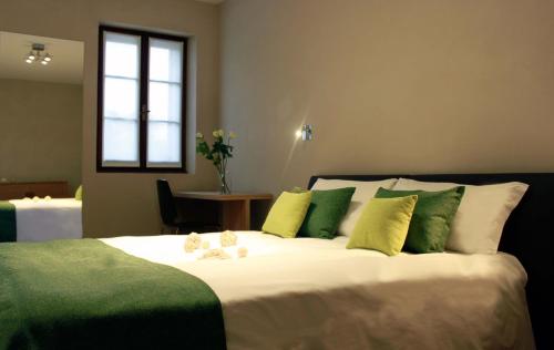 1 double bed