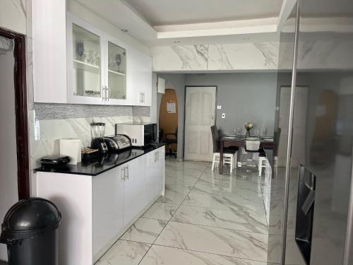 Semeni Asante Guesthouse Getaway in Johannesburg Sud