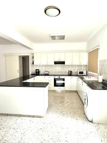 Himonas Apartments