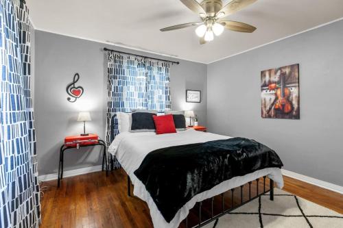 Music Theme at FSU 2 bed 1 bath Music Theme at FSU 2 bed 1 bath