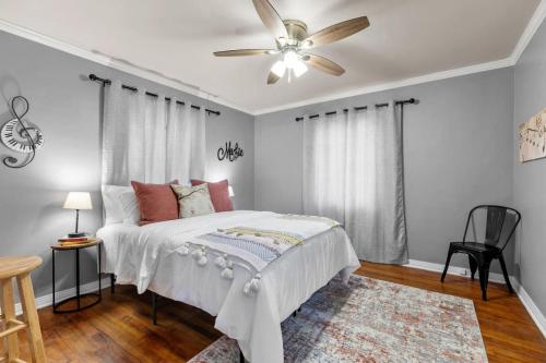 Music Theme at FSU 2 bed 1 bath Music Theme at FSU 2 bed 1 bath