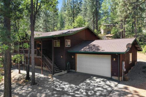 Great Cabin with AC Firepit Fireplace, Arnold (foto 8)