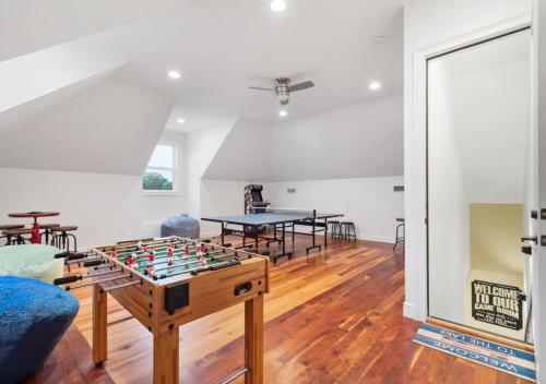 Hook Wine and Sinker