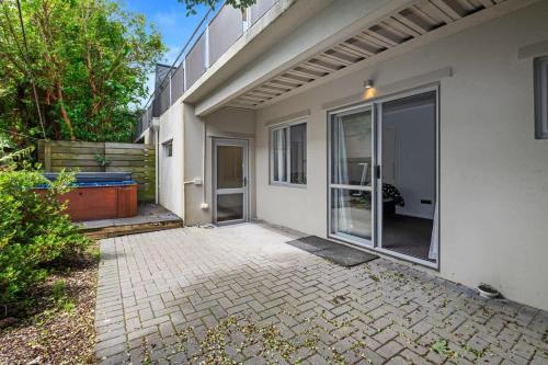 Apartment image 8