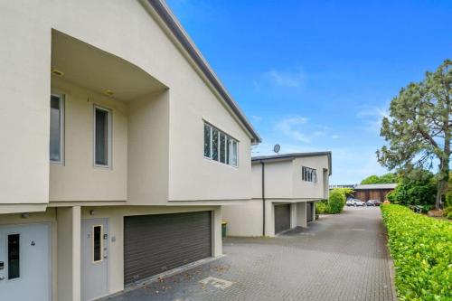 Apartment image 6