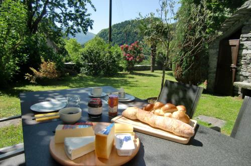 Kert, Fienile in Avegno