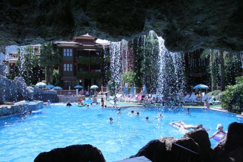 Grand Aquarium - image 3