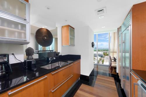 2 Bedroom Oceanview Private Residence at The Setai - 2402 - image 10