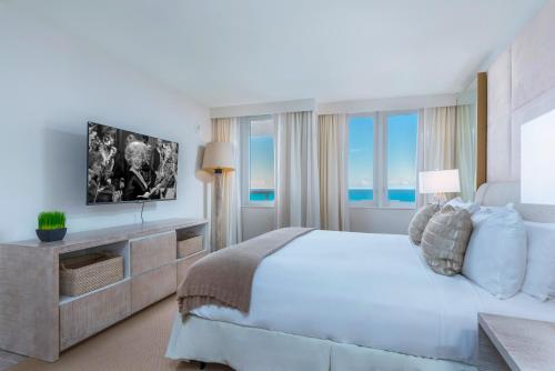 3 Bedroom Direct Ocean located at 1 Hotel & Homes Miami Beach -1144 - image 6