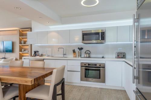 2 Bedroom Ocean View located at 1 Hotel & Homes Miami Beach -1015 - image 12
